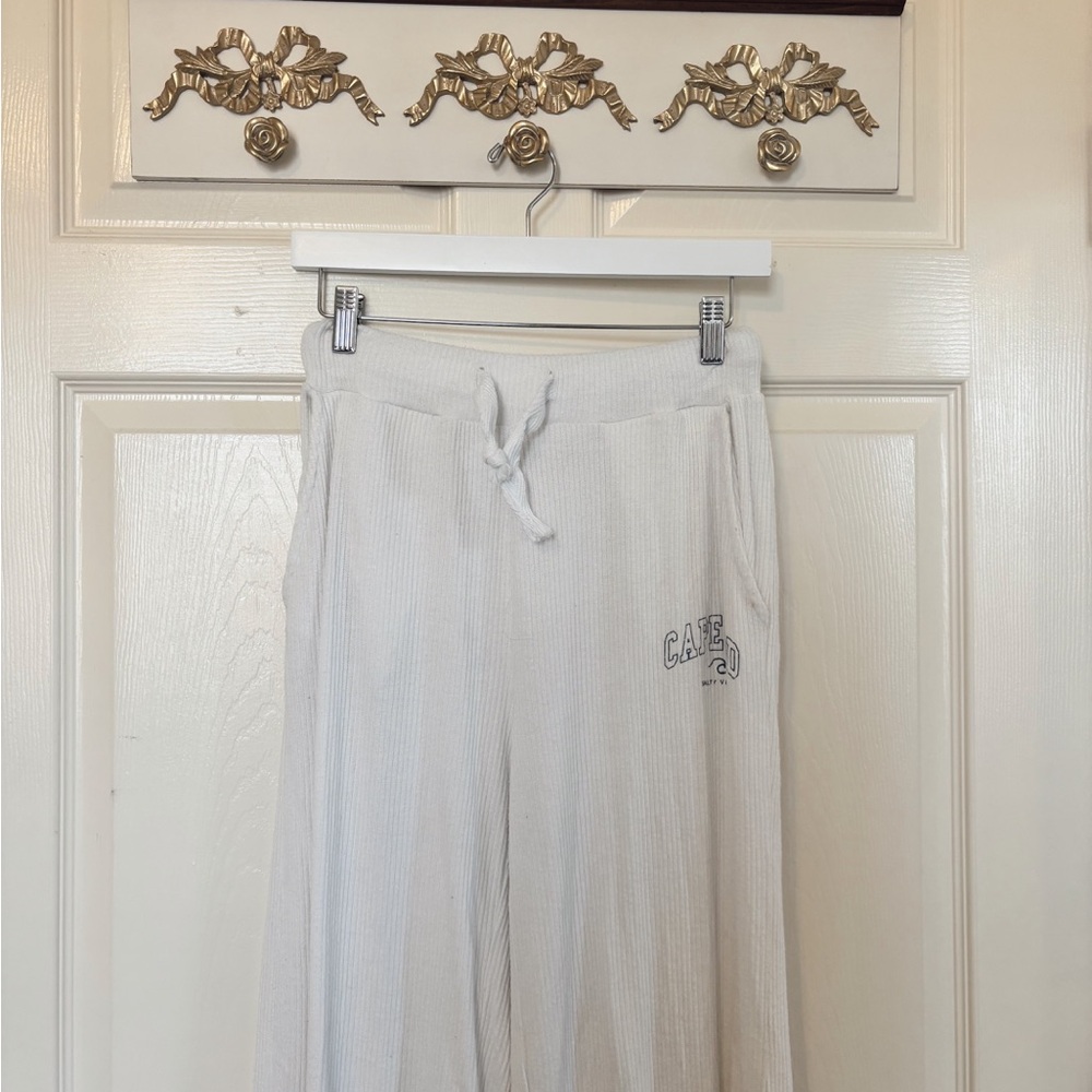 flowy white pants | sweater pants | wide leg